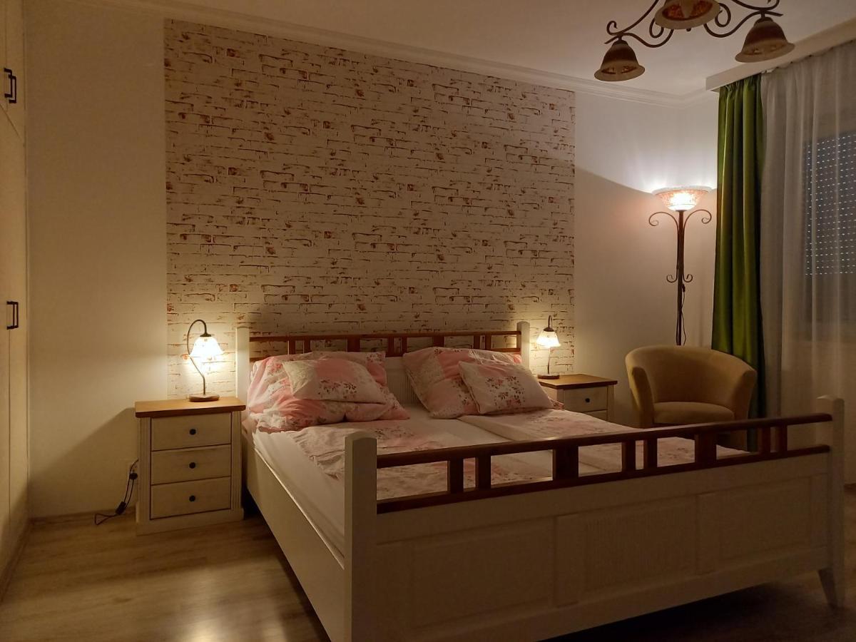 Kardos Apartman Debrecín Exteriér fotografie